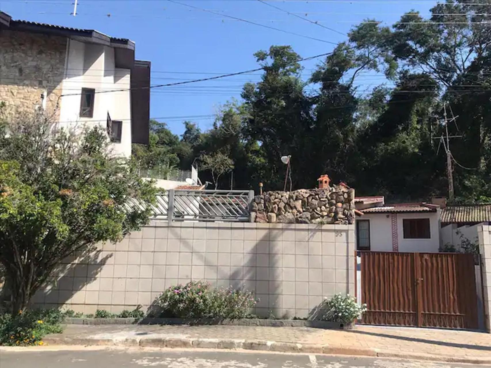 Casa No Centro De Com Piscina *