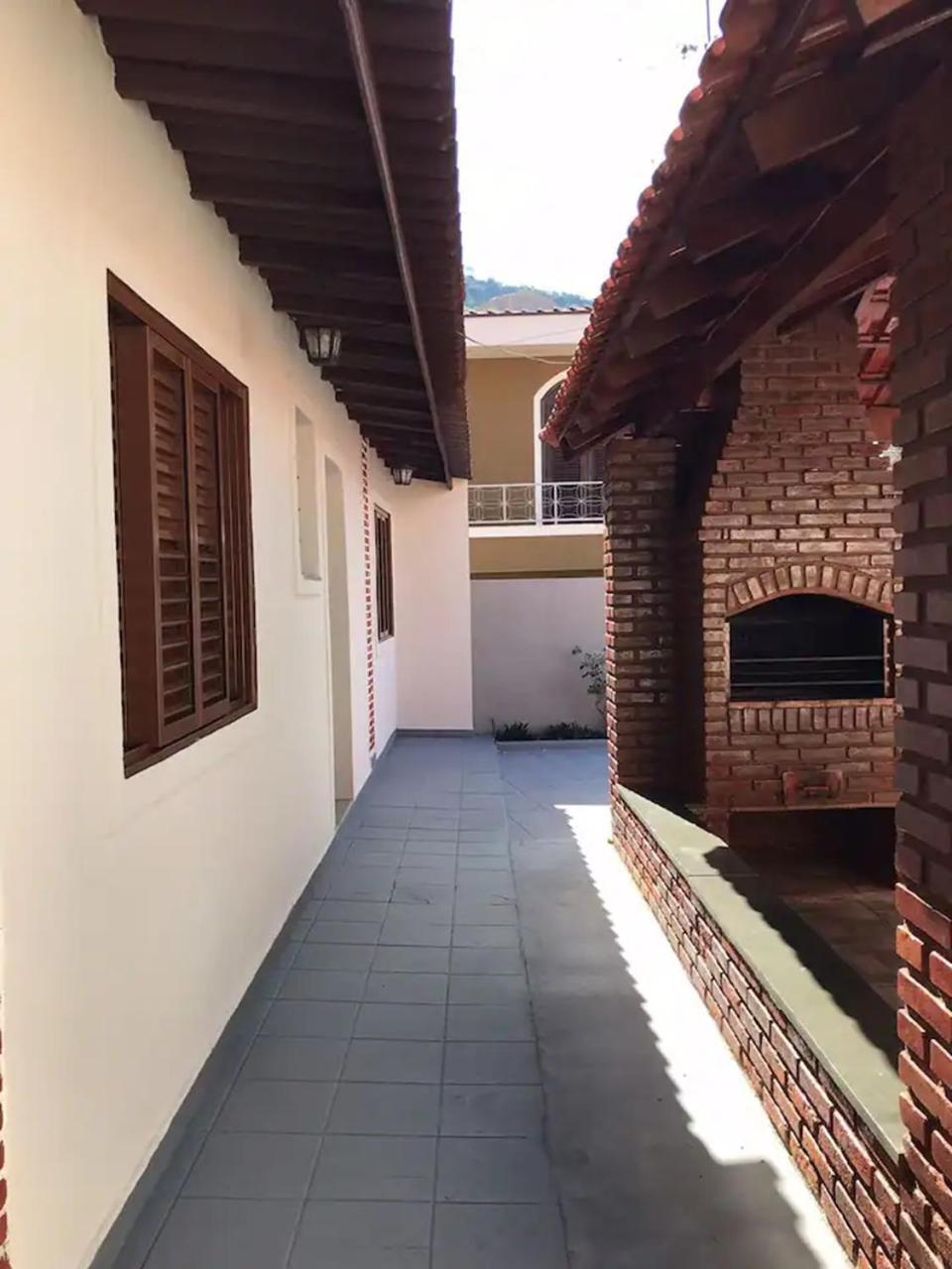 Casa No Centro De Com Piscina Holiday home