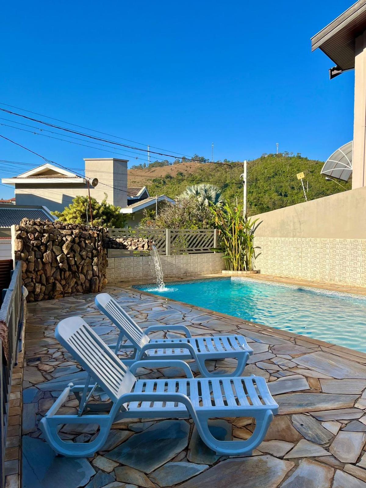 Casa No Centro De Com Piscina Aguas de Lindoia