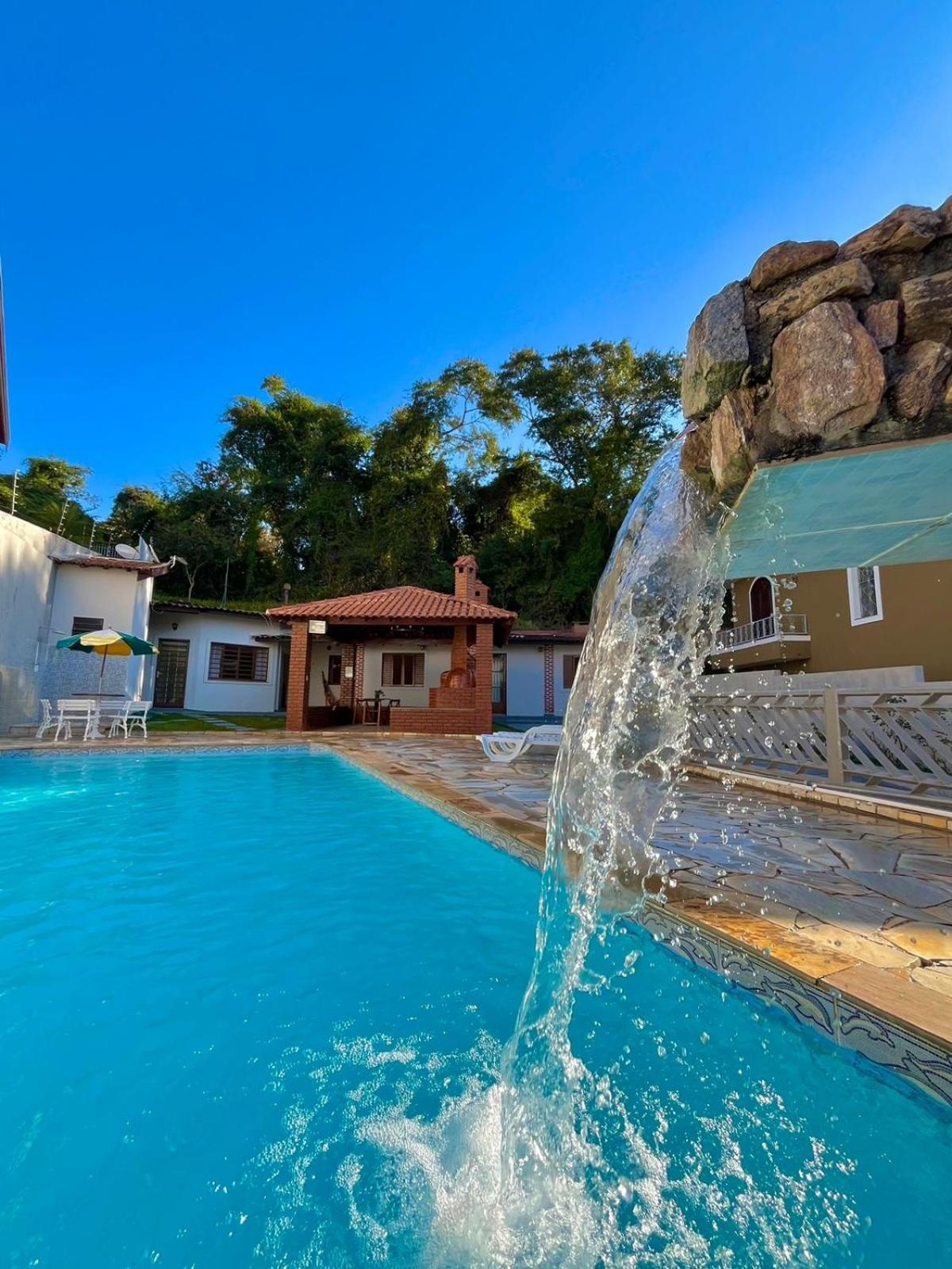 Casa No Centro De Com Piscina Aguas de Lindoia